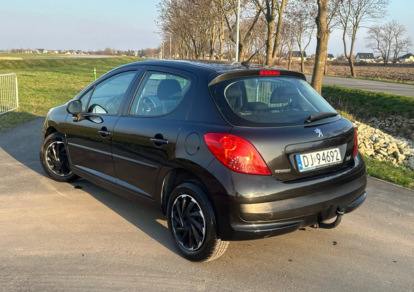 Peugeot 207 cena 10800 przebieg: 170000, rok produkcji 2006 z Wrocław małe 407